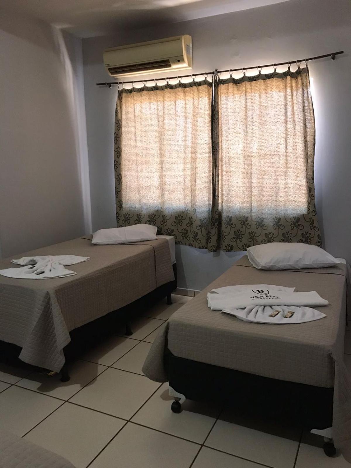 Hotel Vila Real Dourados Kültér fotó