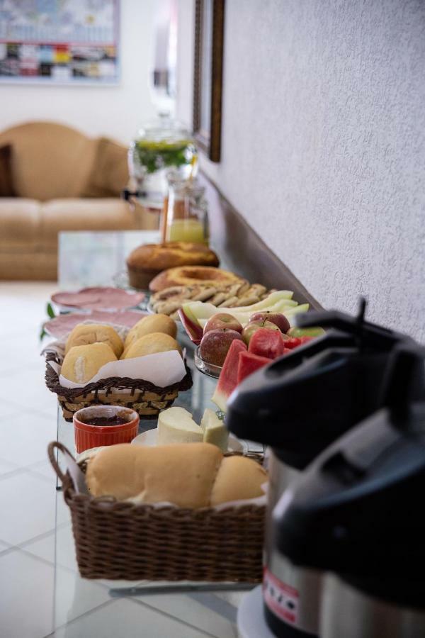 Hotel Vila Real Dourados Kültér fotó